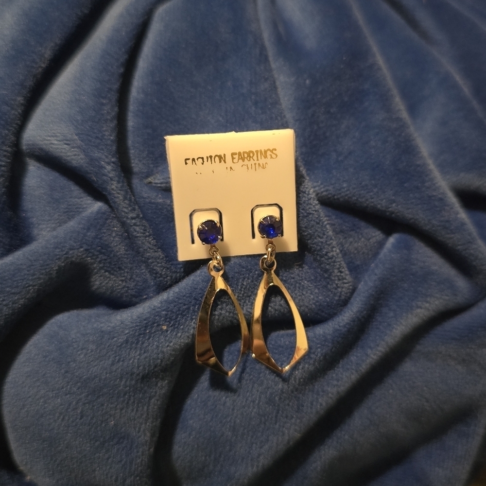 Vintage Blue Dangle Earrings